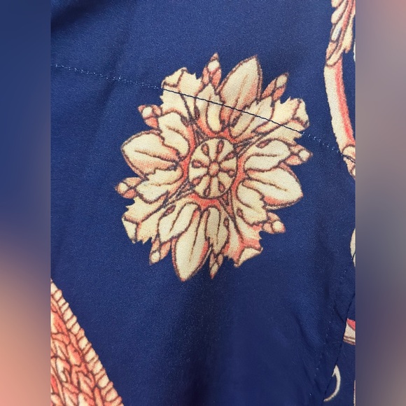 NWOT Luxe Inspired Baroque Scrollwork, Medallions, Regal Lion Motif Print Medium - Picture 6 of 9